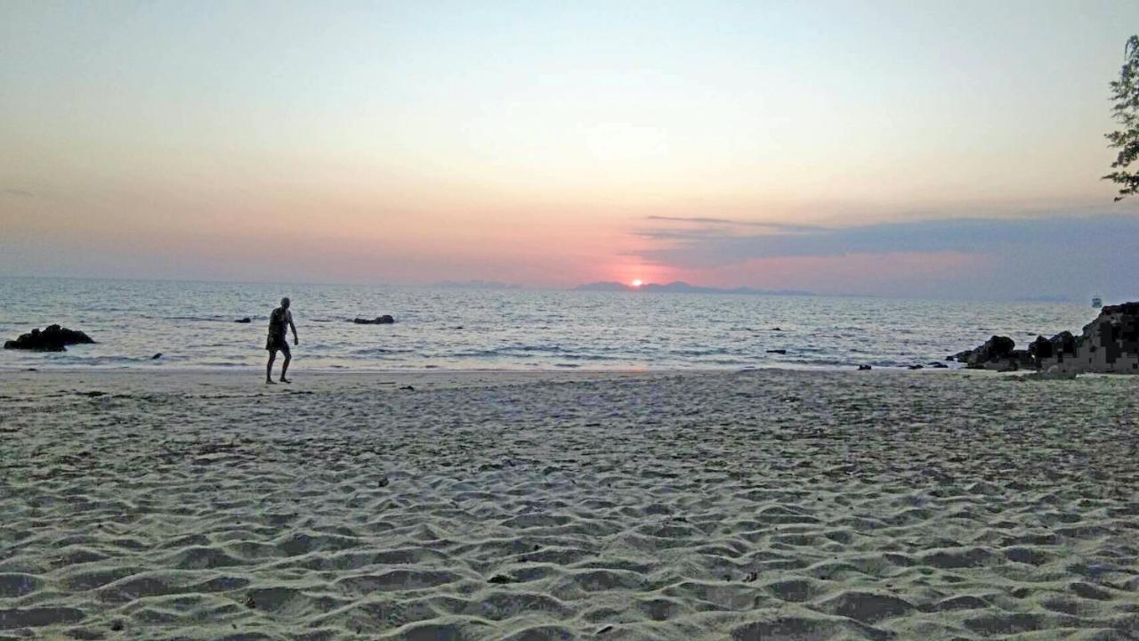 Koh Jum Aosi Beach View Buitenkant foto